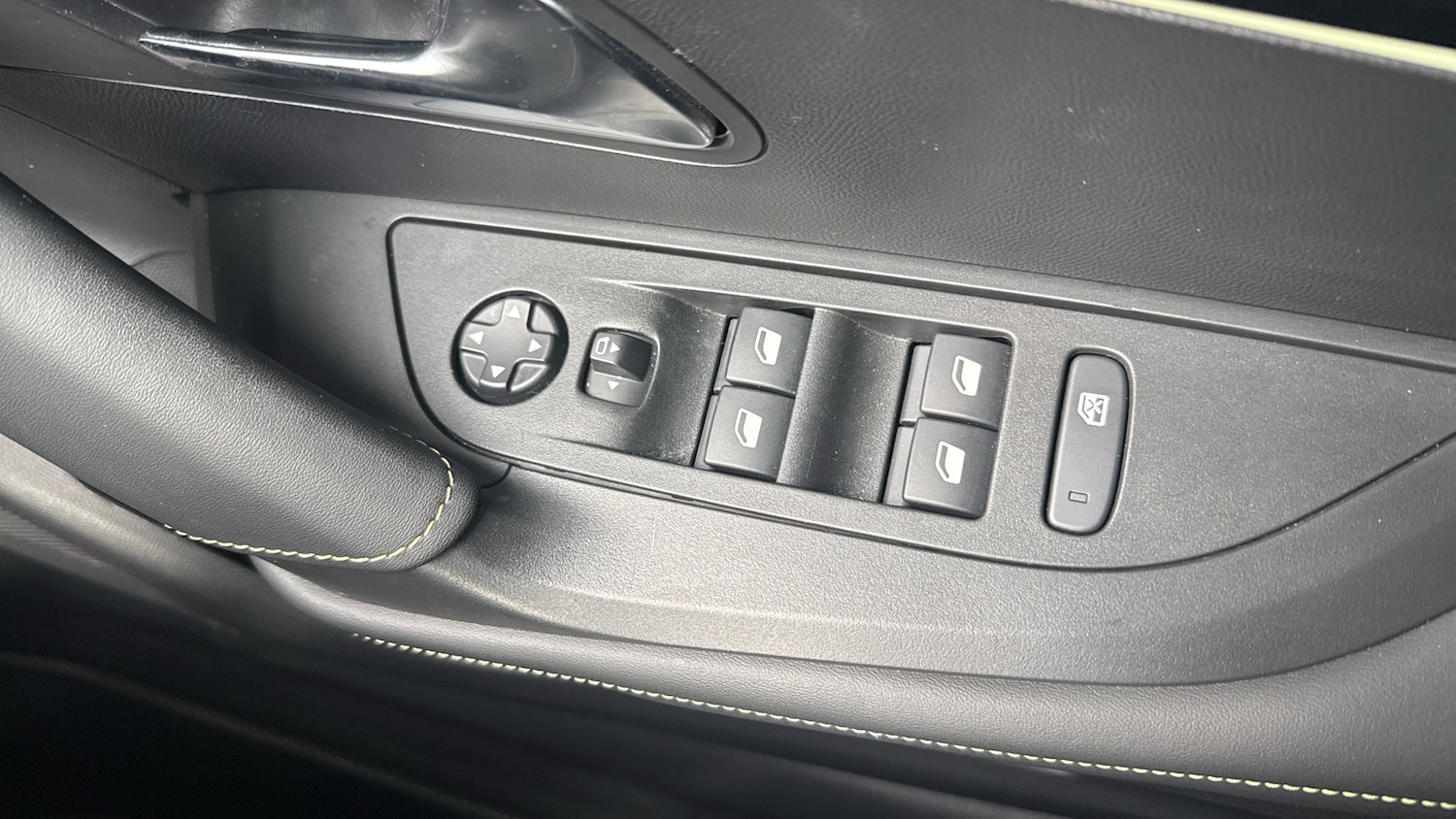 Used Peugeot 2008 2023 for sale - 76175997: Photo 22