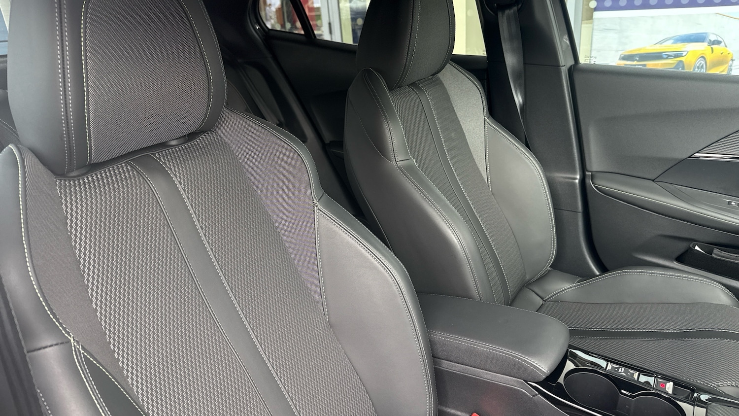Used Peugeot 2008 2023 for sale - 76175997: Photo 42