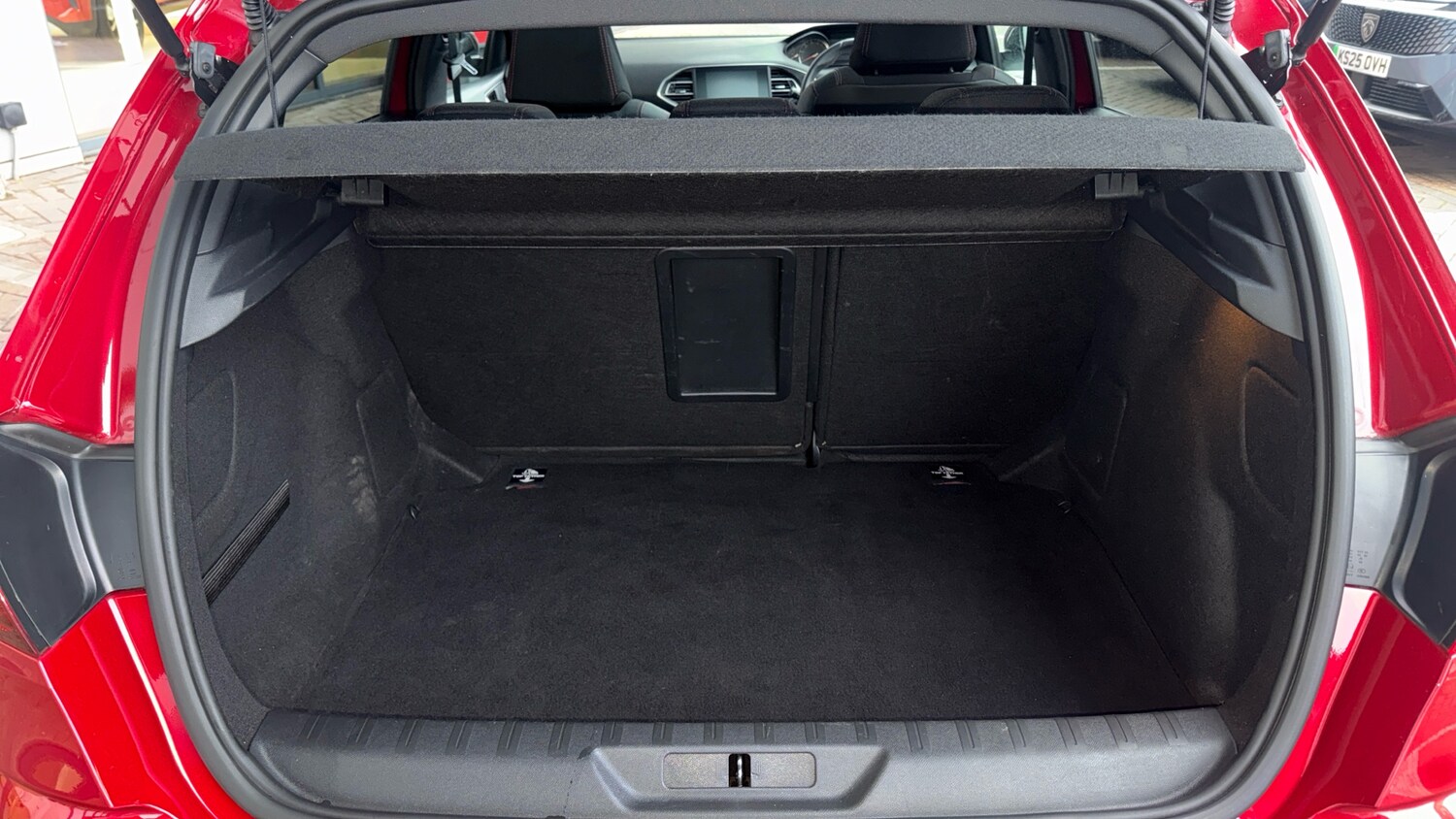 Used Peugeot 308 2019 for sale - 77401118: Photo 19