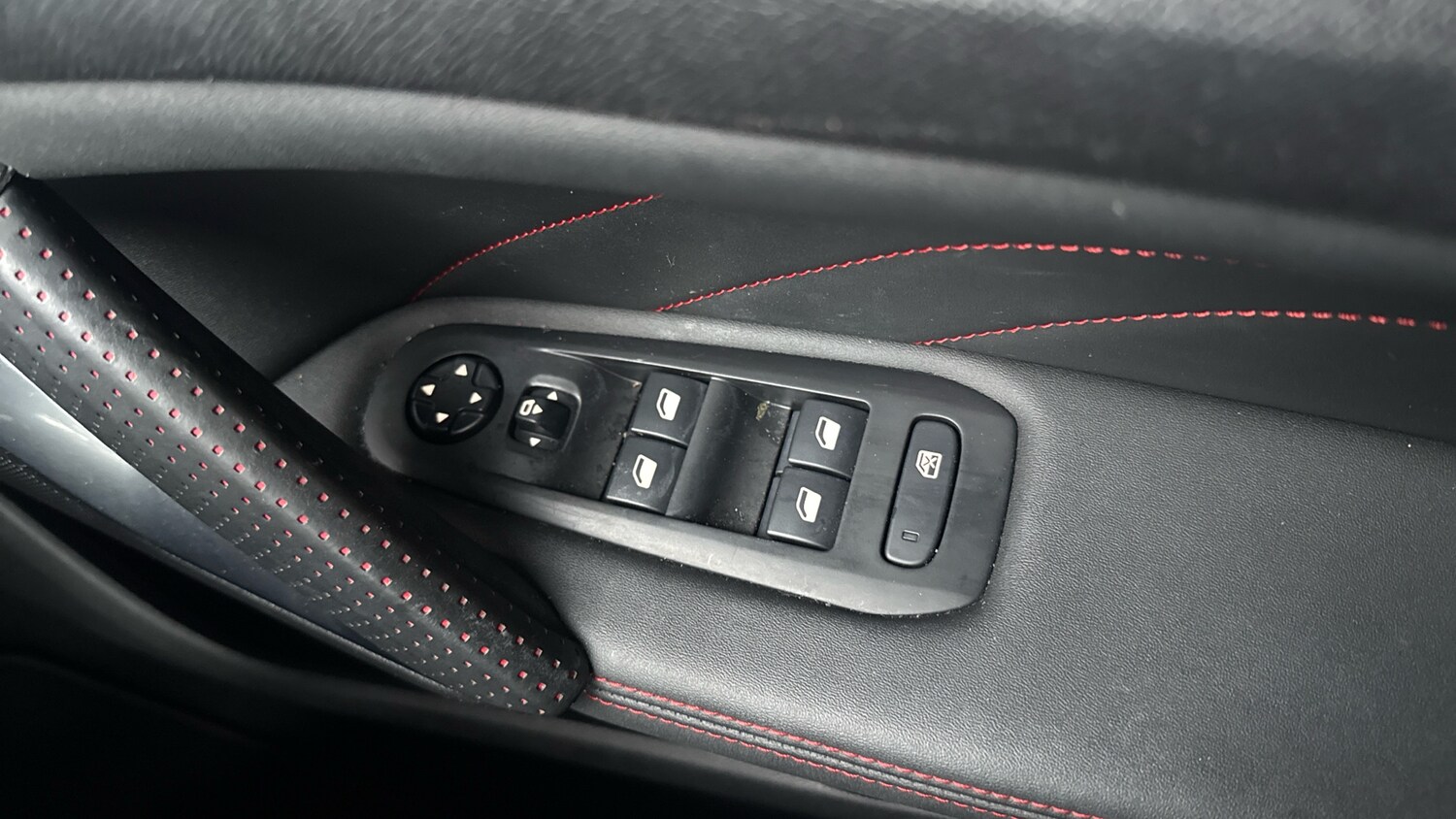 Used Peugeot 308 2019 for sale - 77401118: Photo 22