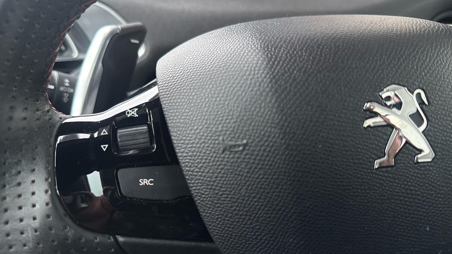 Used Peugeot 308 2019 for sale - 77401118: Photo 23