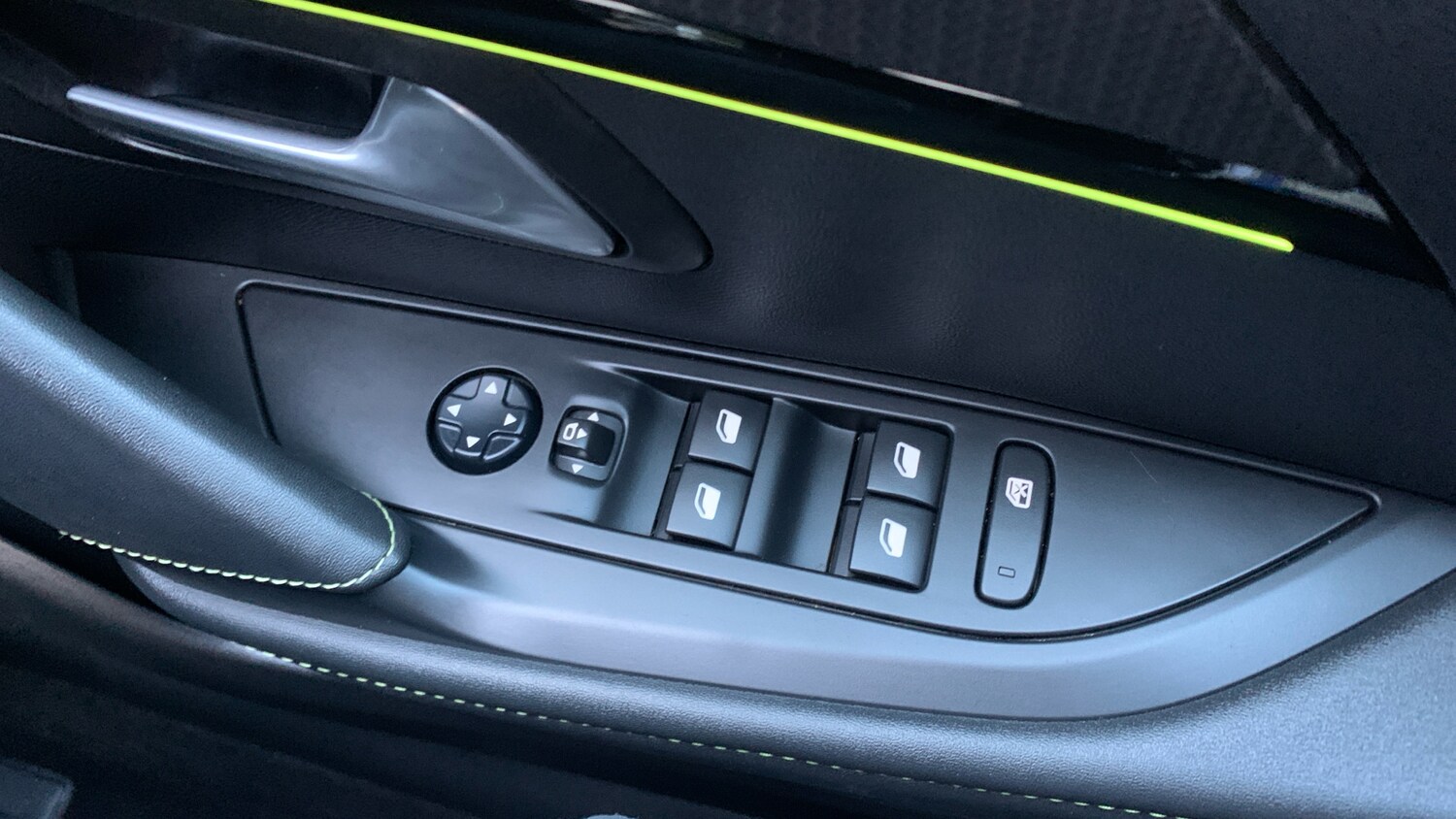 Used Peugeot 208 2022 for sale - 77292687: Photo 22