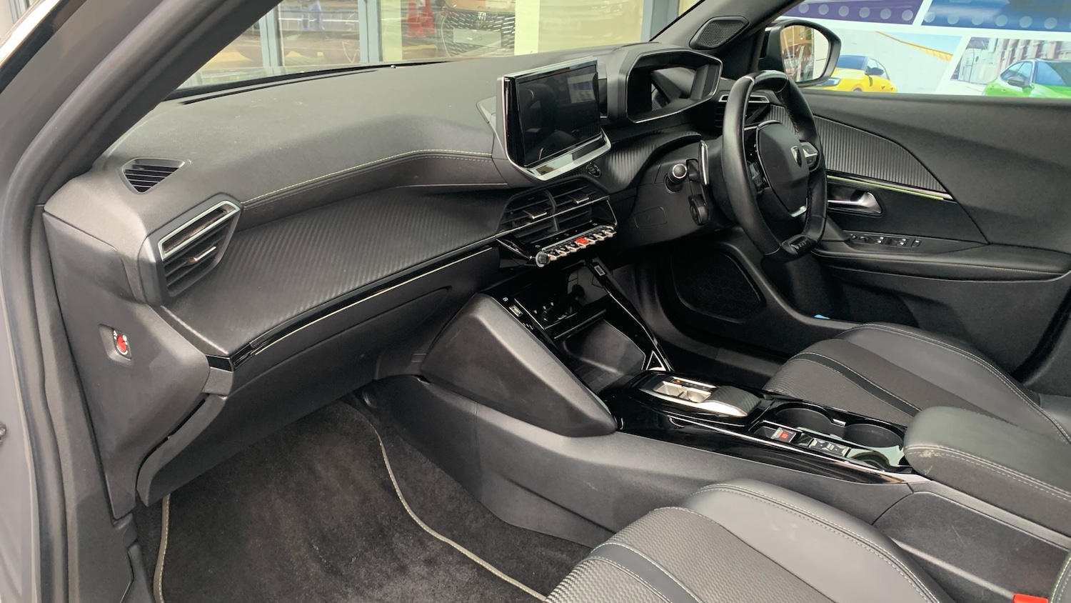 Used Peugeot 2008 2023 for sale - 76033024: Photo 12