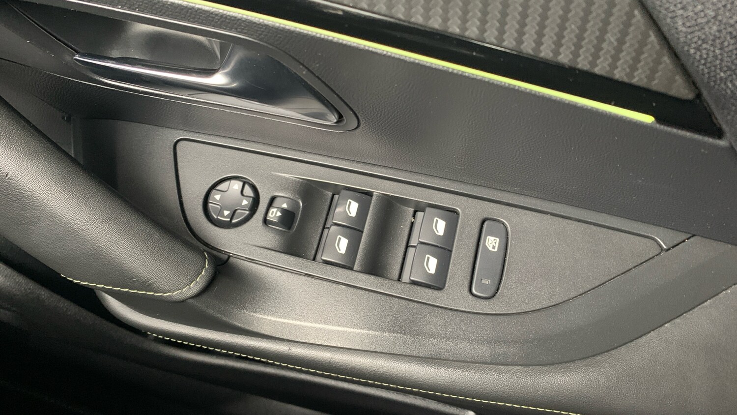 Used Peugeot 2008 2023 for sale - 76033024: Photo 22