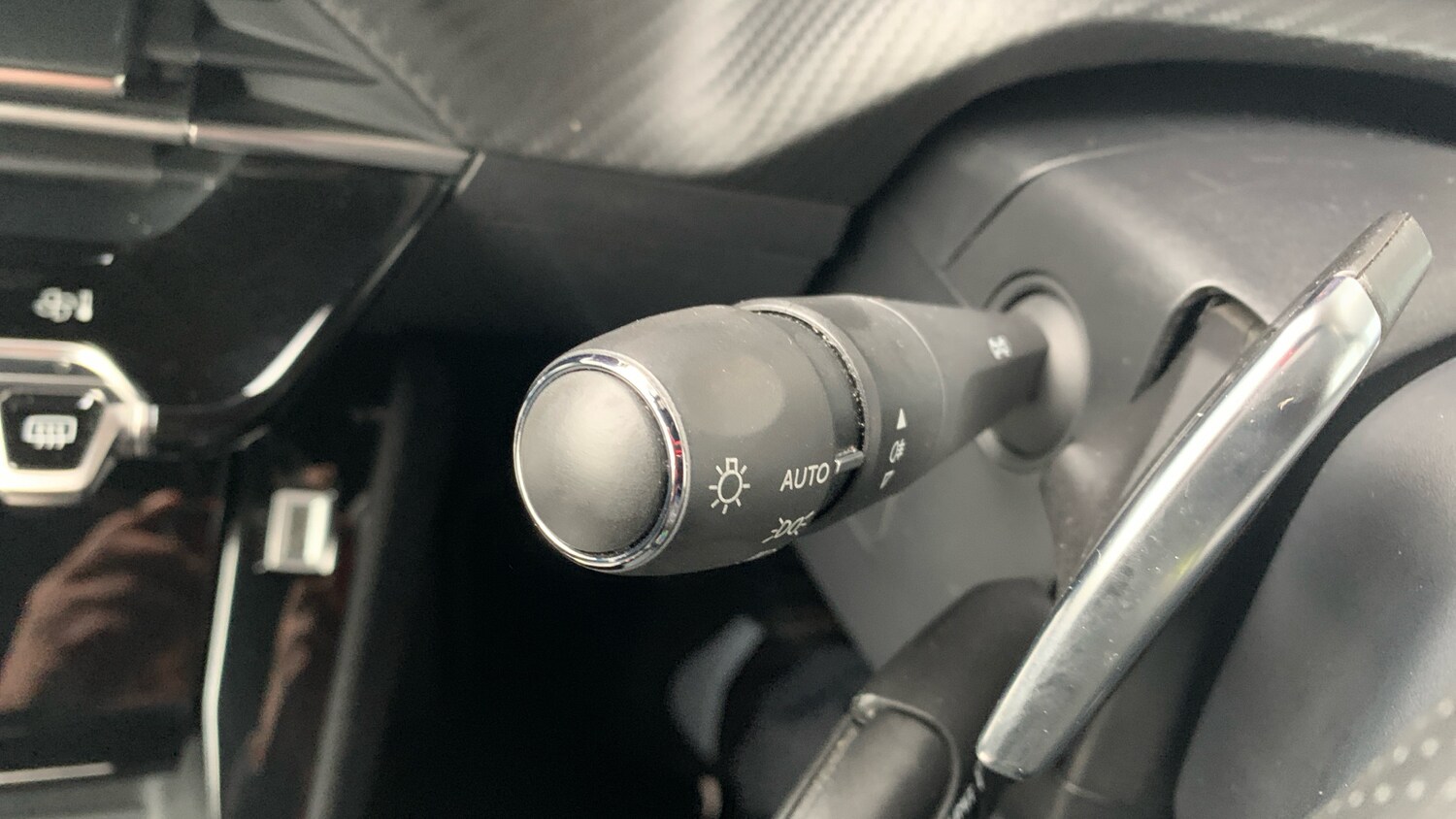 Used Peugeot 2008 2023 for sale - 76033024: Photo 27