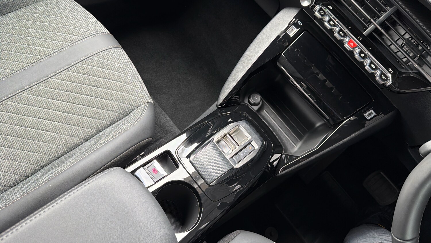 Used Peugeot 2008 2024 for sale - 78205949: Photo 20