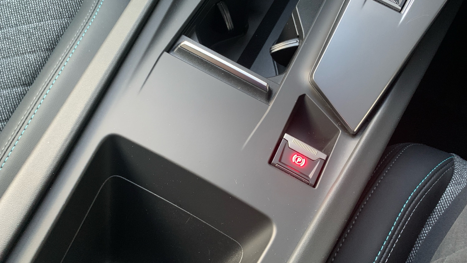 Used Peugeot 408 2023 for sale - 76486448: Photo 21