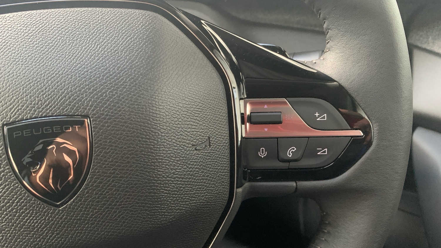 Used Peugeot 408 2023 for sale - 76486448: Photo 24