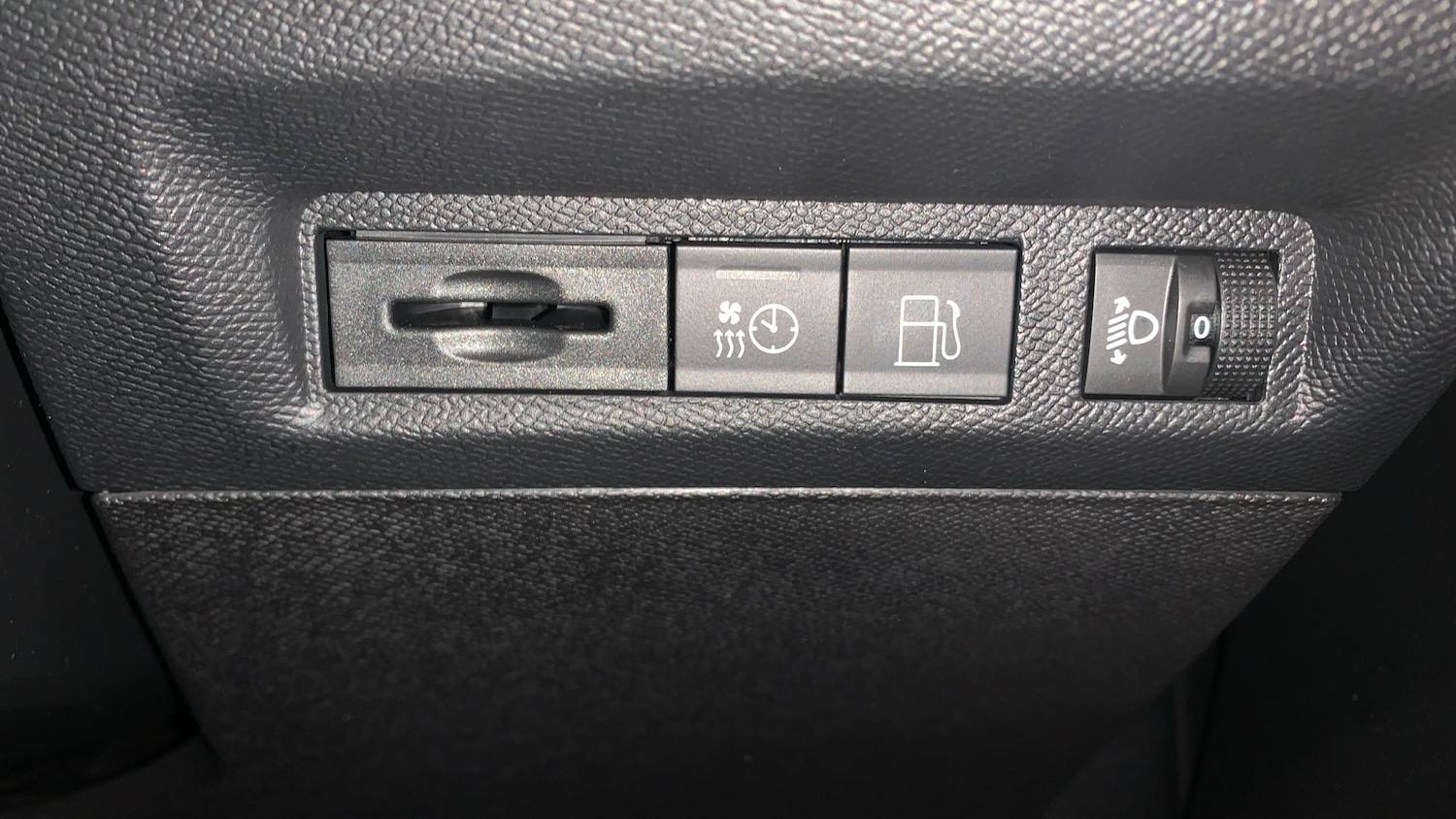 Used Peugeot 408 2023 for sale - 76486448: Photo 34