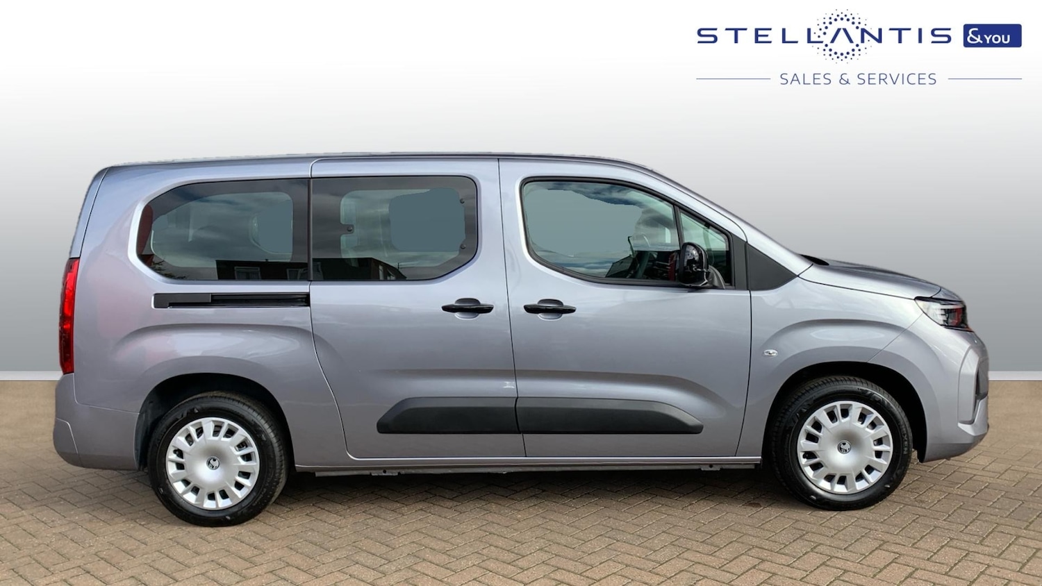 Used Vauxhall Combo Life 2025 for sale - 76574307: Photo 2
