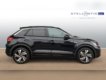 Used Volkswagen T-Roc 2024 for sale - 75840549: Photo