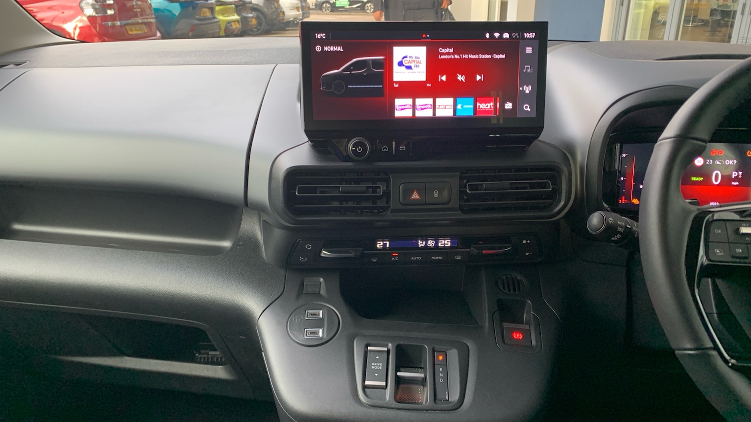 Used Vauxhall Combo Life Electric 2024 for sale - 76574354: Photo 10