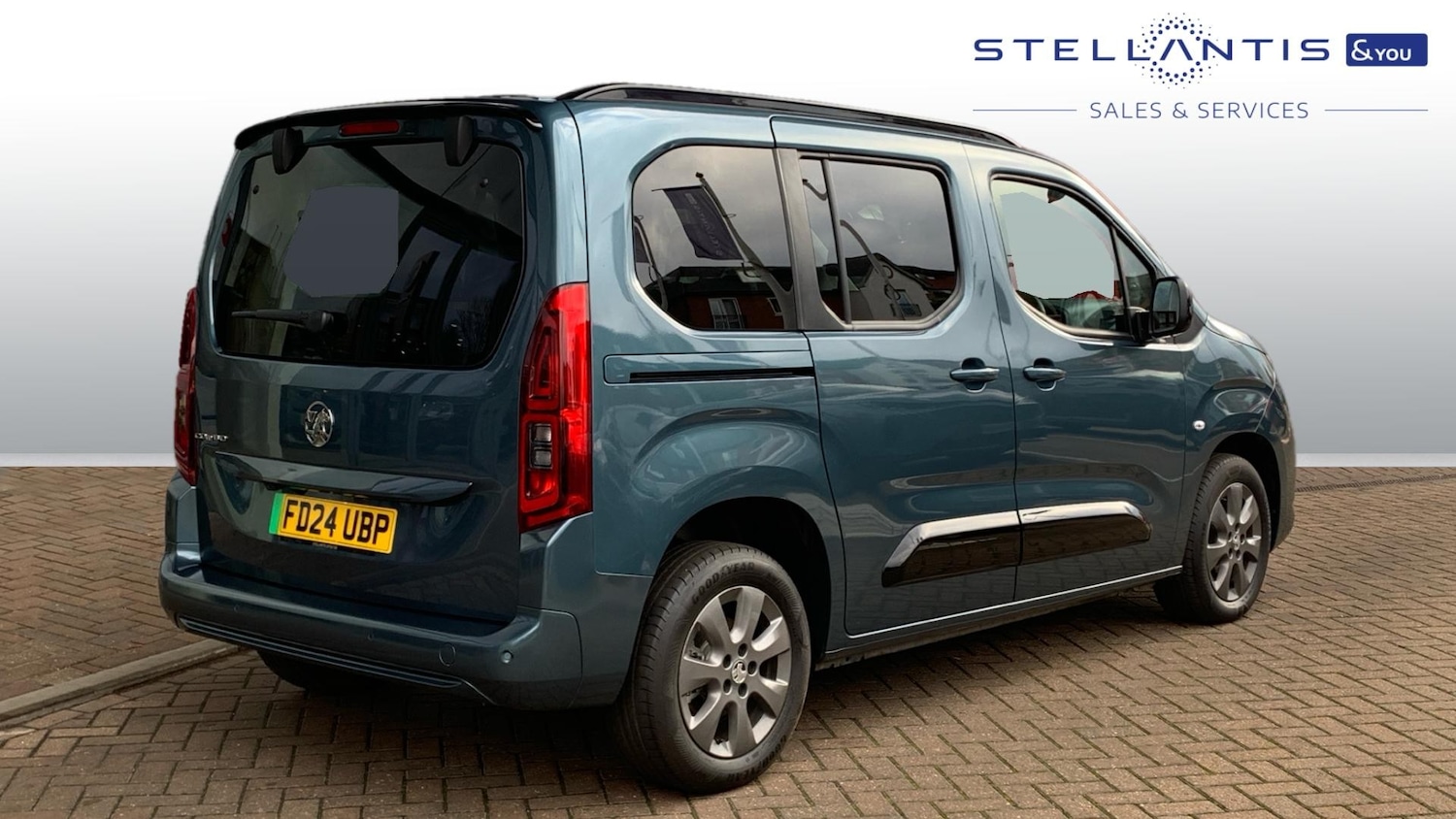 Used Vauxhall Combo Life Electric 2024 for sale - 76574354: Photo 3