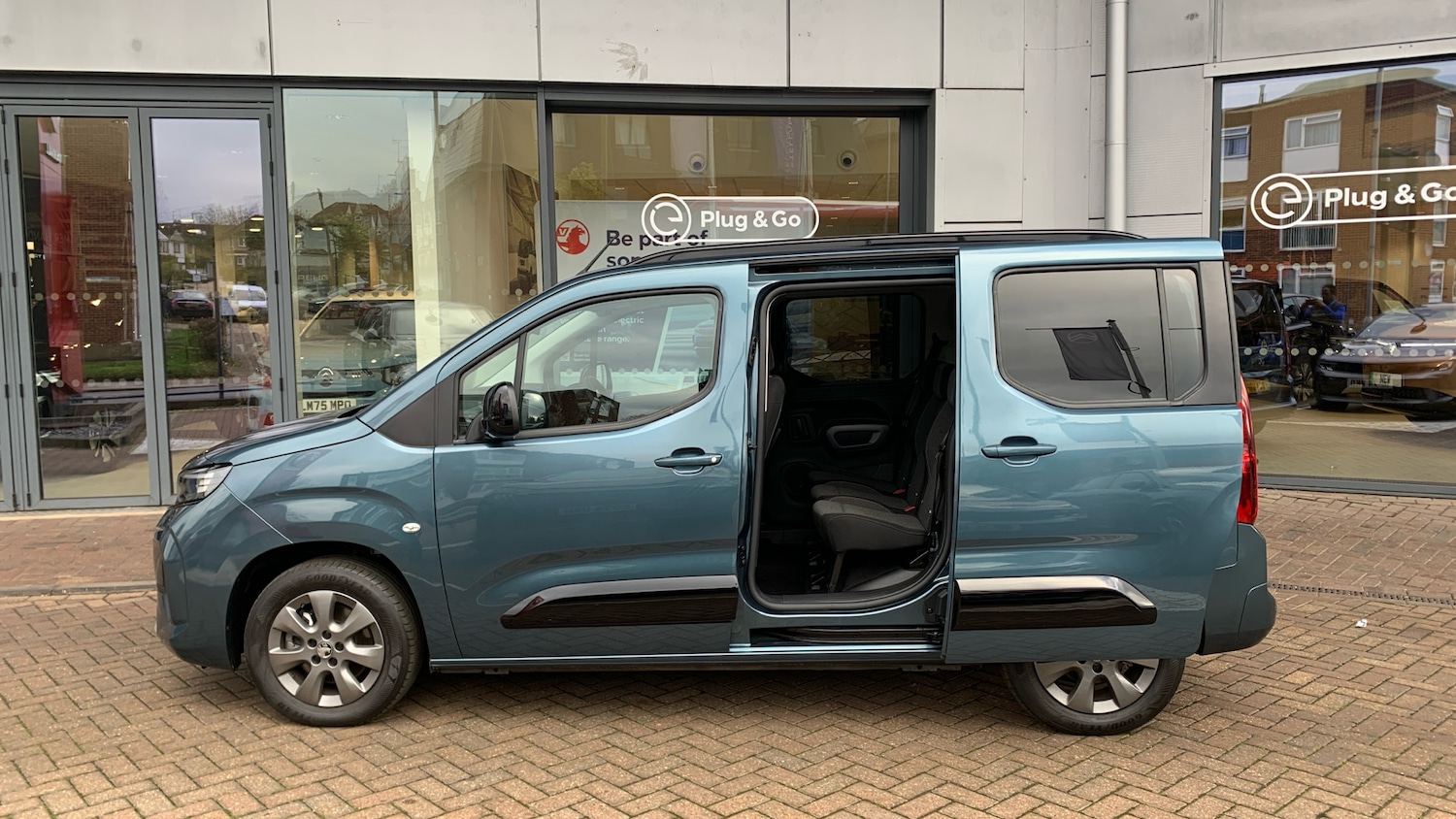 Used Vauxhall Combo Life Electric 2024 for sale - 76574354: Photo 54
