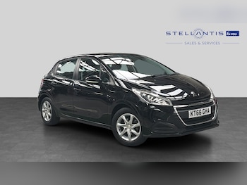 Used Peugeot 208 2017 for sale - 79256799: Photo
