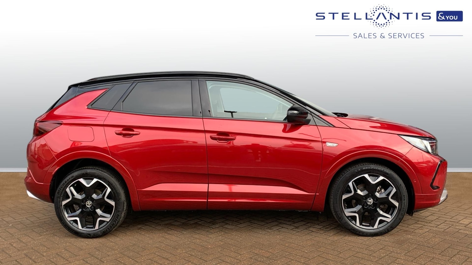 Used Vauxhall Grandland 2024 for sale - 77401130: Photo 2