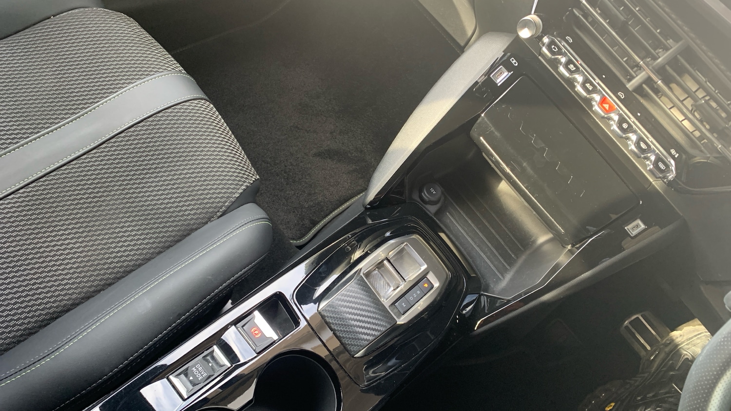 Used Peugeot 208 2024 for sale - 76486428: Photo 20