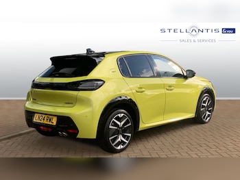 Used Peugeot 208 2024 for sale - 76486428: Photo