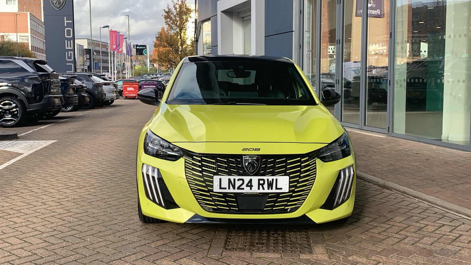 Used Peugeot 208 2024 for sale - 76486428: Photo 8