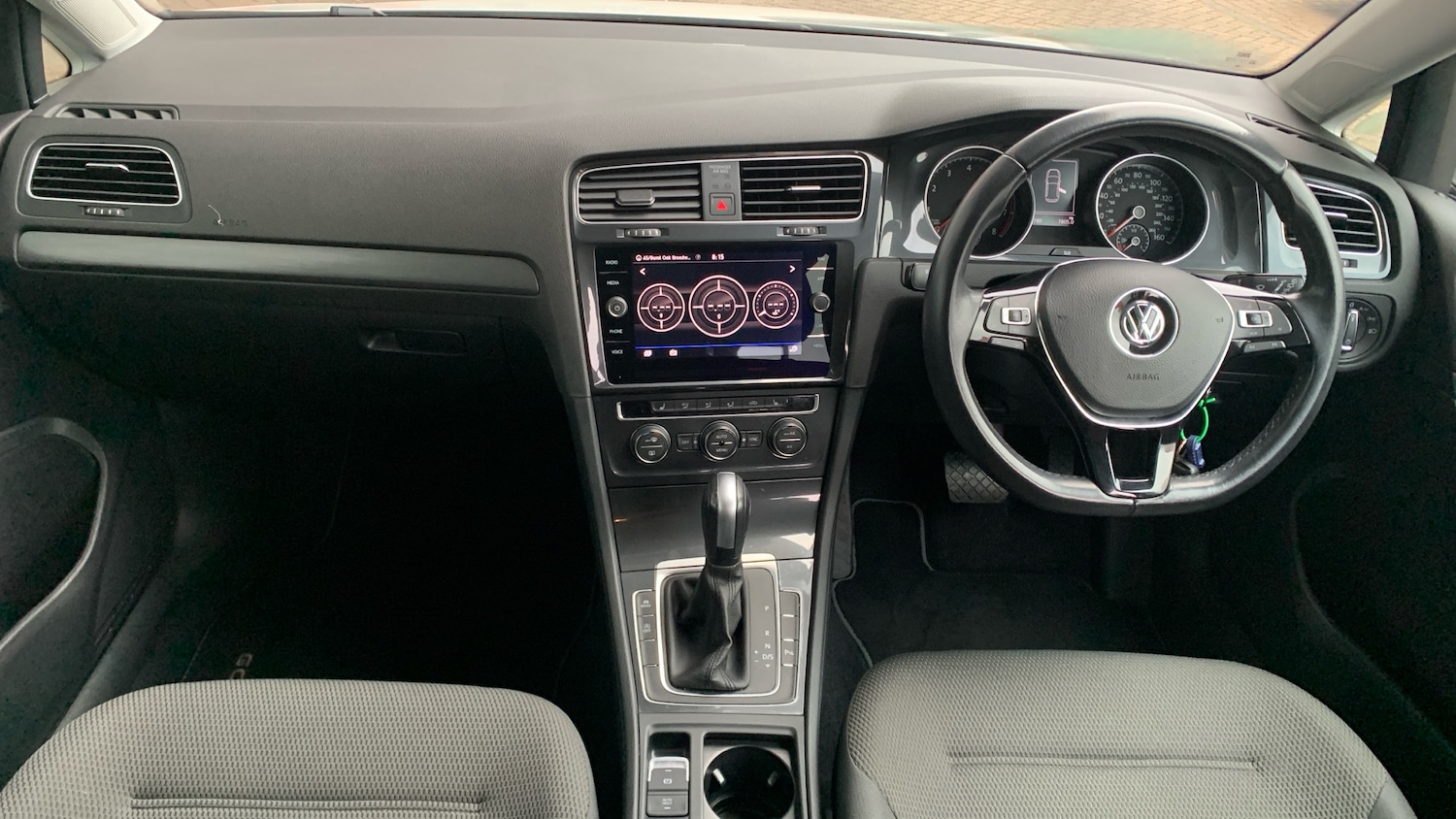 Used Volkswagen Golf 2020 for sale - 76061535: Photo 4