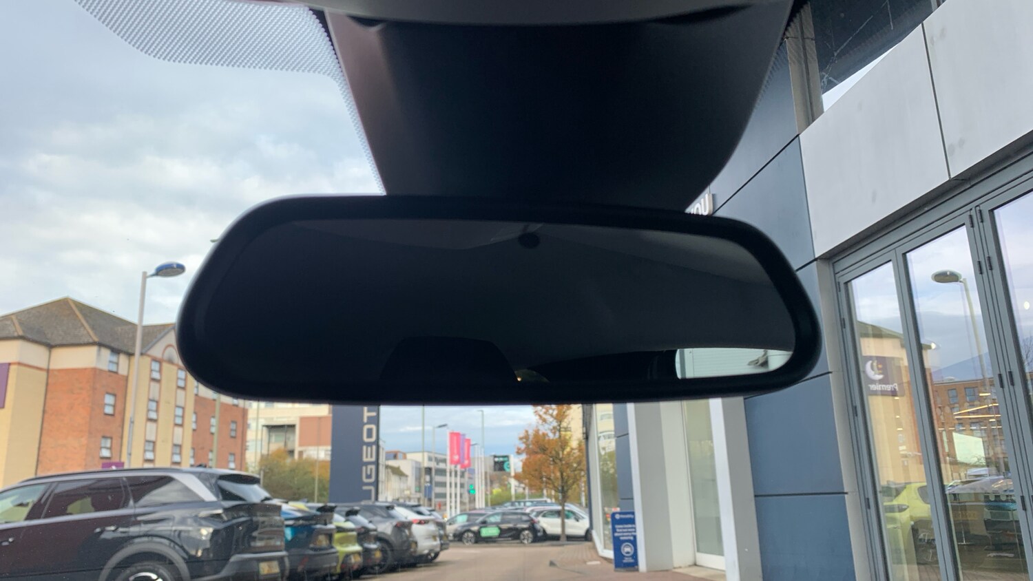 Used Peugeot 208 2022 for sale - 76458440: Photo 37