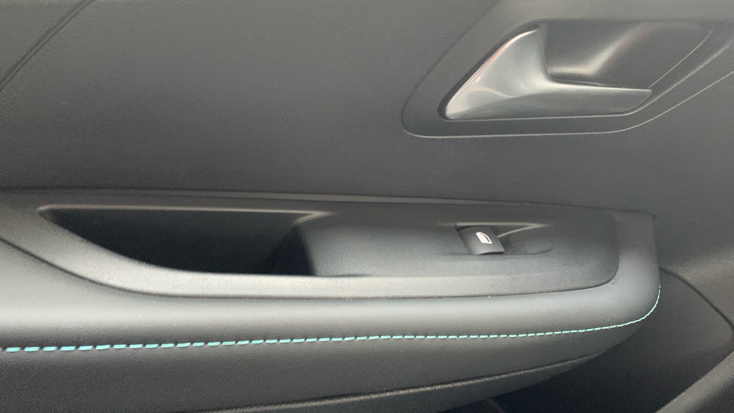 Used Peugeot 208 2022 for sale - 76458440: Photo 41