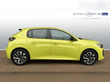 Used Peugeot 208 2025 for sale - 76927436: Photo