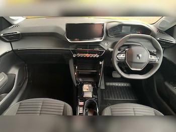 Used Peugeot 208 2025 for sale - 76927436: Photo