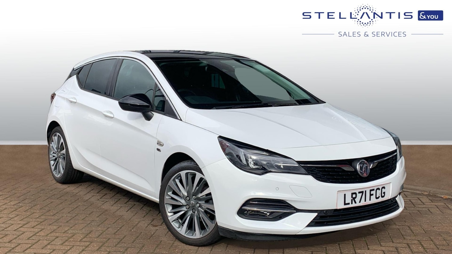 Used Vauxhall Astra 2021 for sale - 76175983: Photo 1