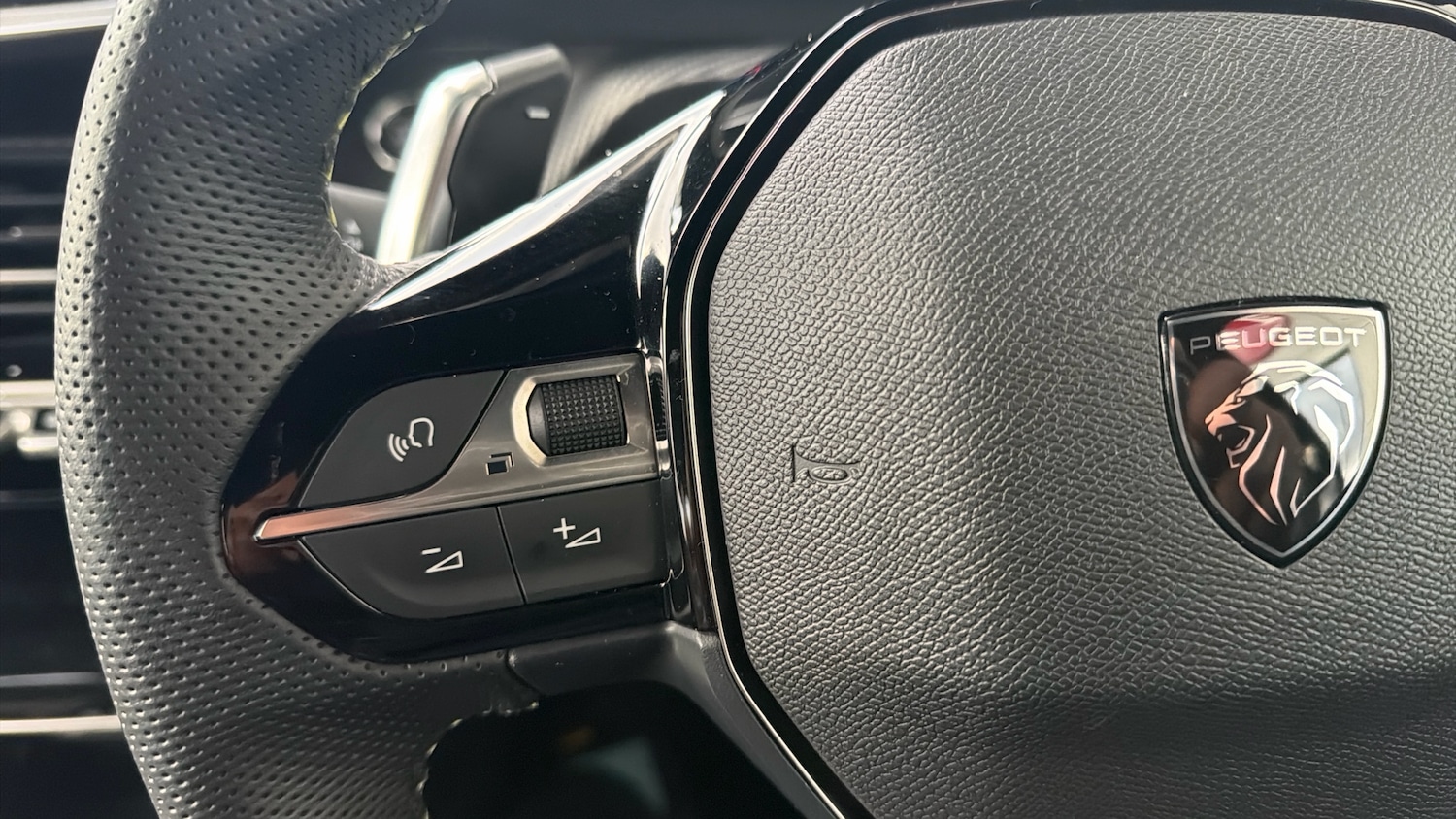 Used Peugeot 2008 2025 for sale - 78128704: Photo 23