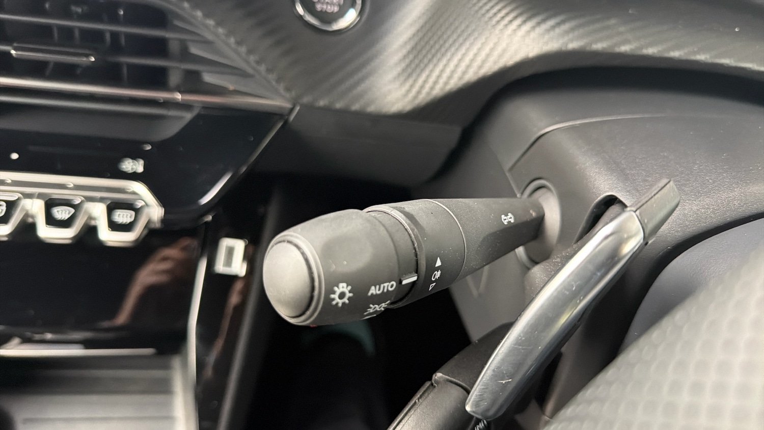 Used Peugeot 2008 2025 for sale - 78128704: Photo 27