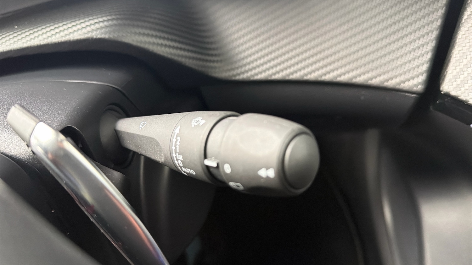 Used Peugeot 2008 2025 for sale - 78128704: Photo 28