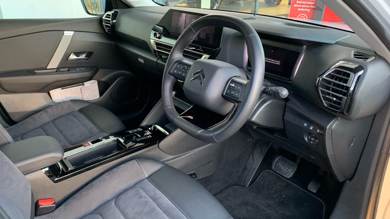 Used Citroen C4 2024 for sale - 76977323: Photo 12