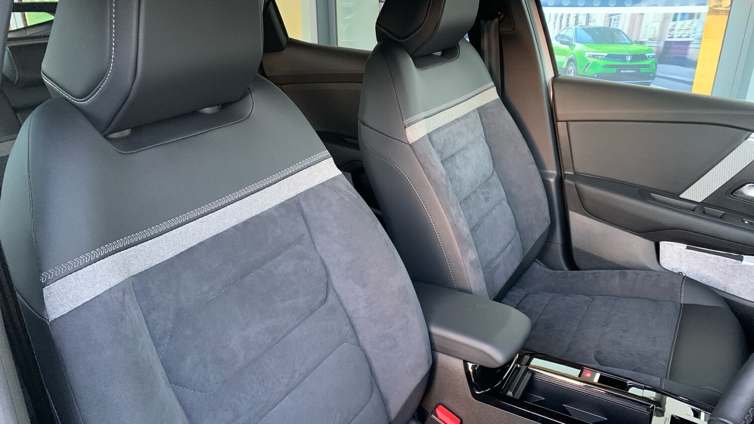 Used Citroen C4 2024 for sale - 76977323: Photo 43