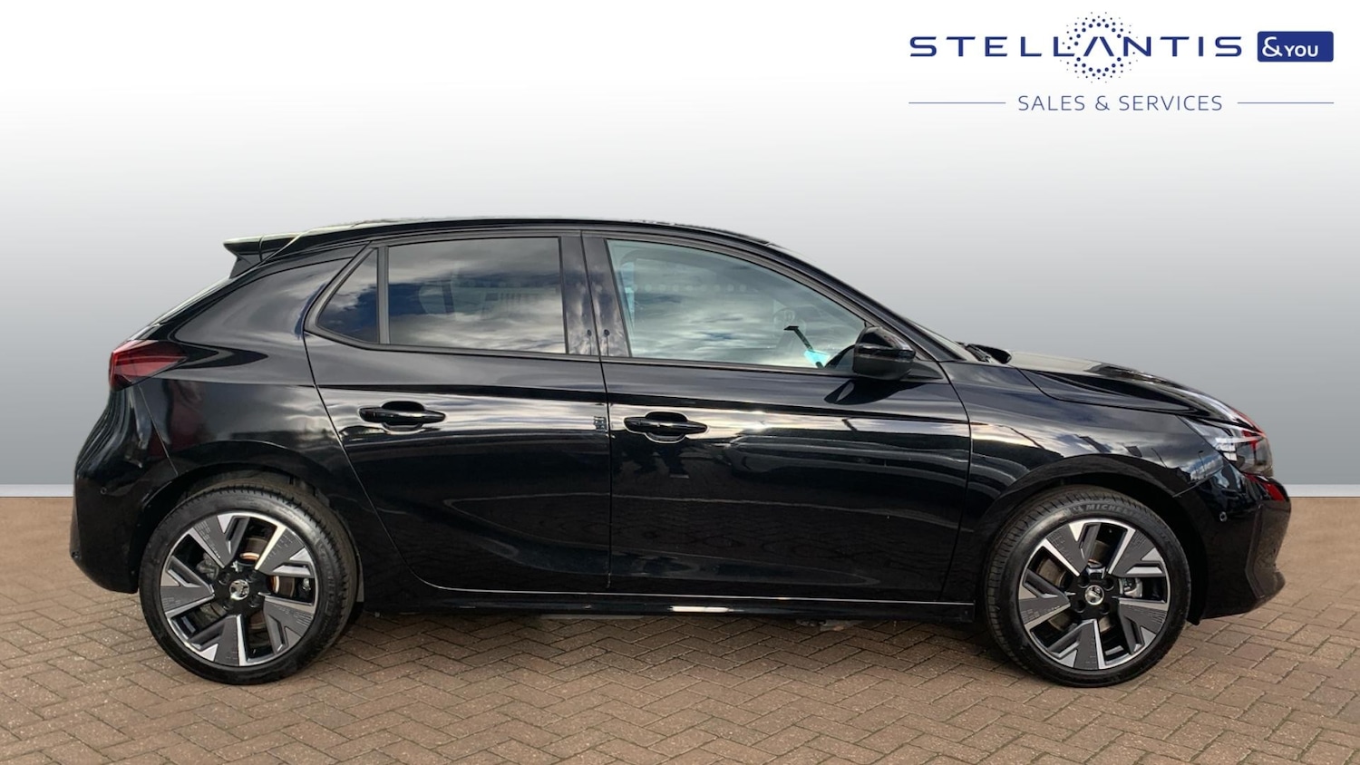 Used Vauxhall Corsa 2024 for sale - 76486466: Photo 2