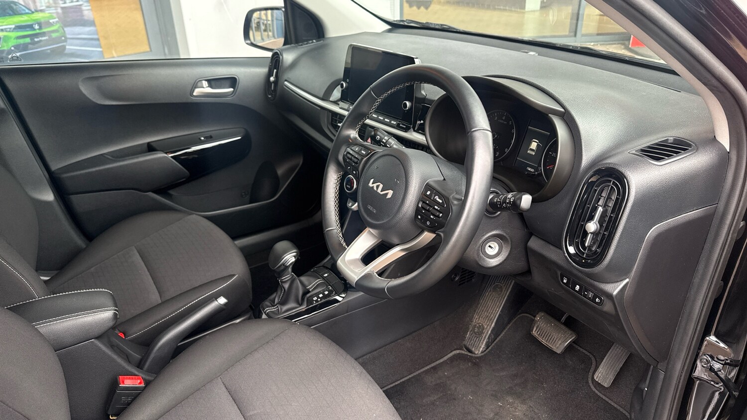 Used Kia Picanto 2023 for sale - 77684988: Photo 11