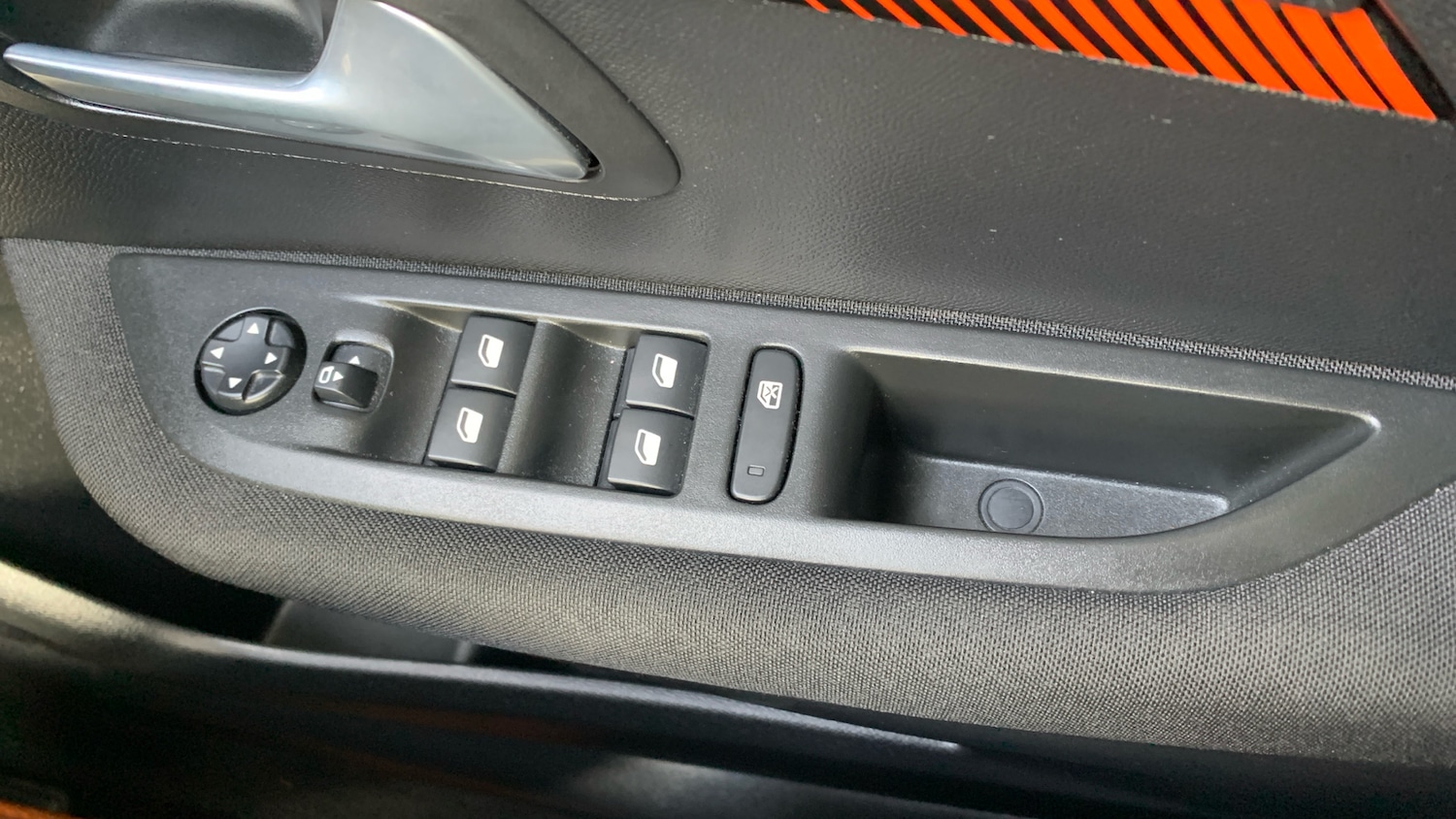 Used Peugeot 208 2022 for sale - 76574390: Photo 23