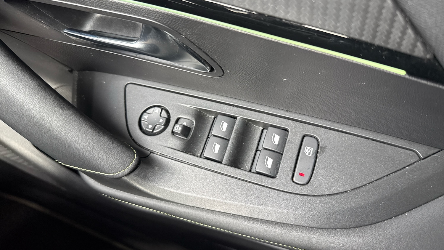 Used Peugeot 2008 2022 for sale - 76095563: Photo 22