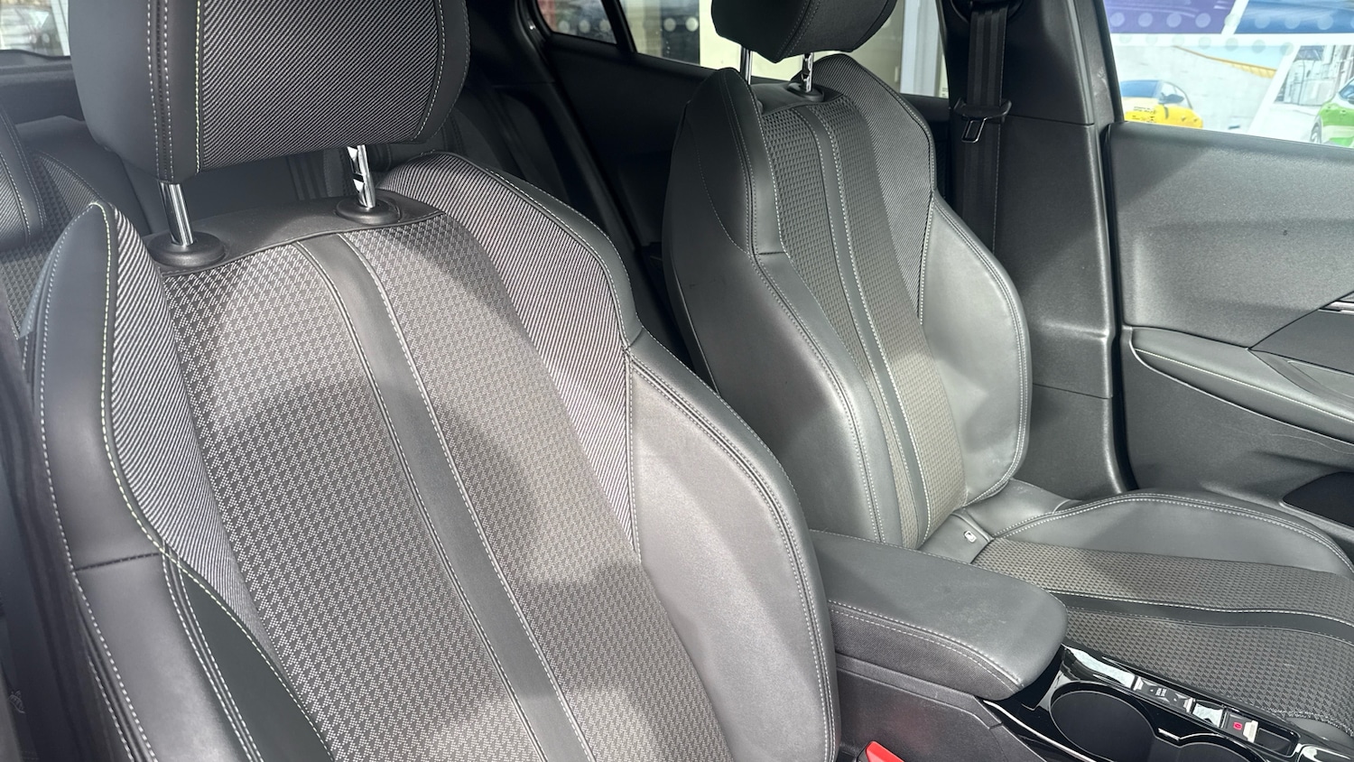 Used Peugeot 2008 2022 for sale - 76095563: Photo 42