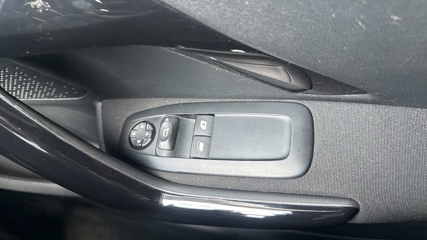 Used Peugeot 208 2016 for sale - 77710717: Photo 22