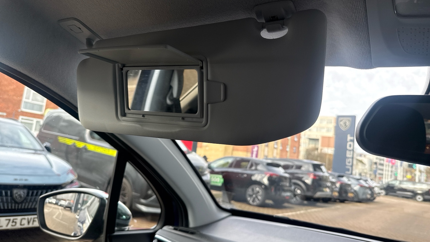 Used Peugeot 208 2016 for sale - 77710717: Photo 35