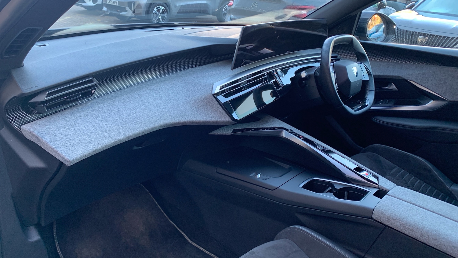 Used Peugeot 5008 2024 for sale - 77231228: Photo 13