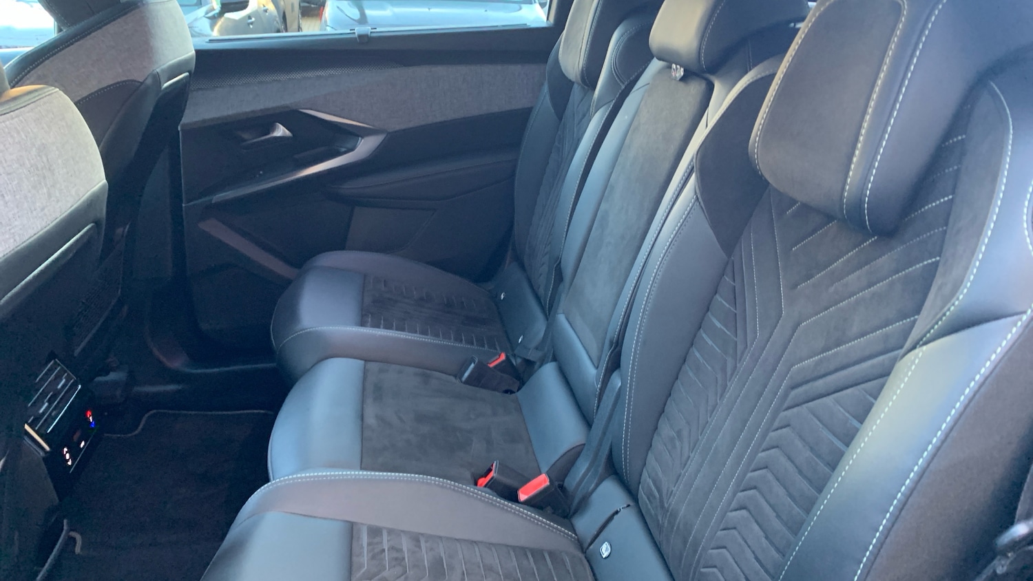 Used Peugeot 5008 2024 for sale - 77231228: Photo 34