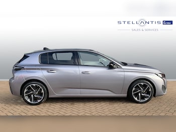 Used Peugeot 308 2022 for sale - 77401112: Photo