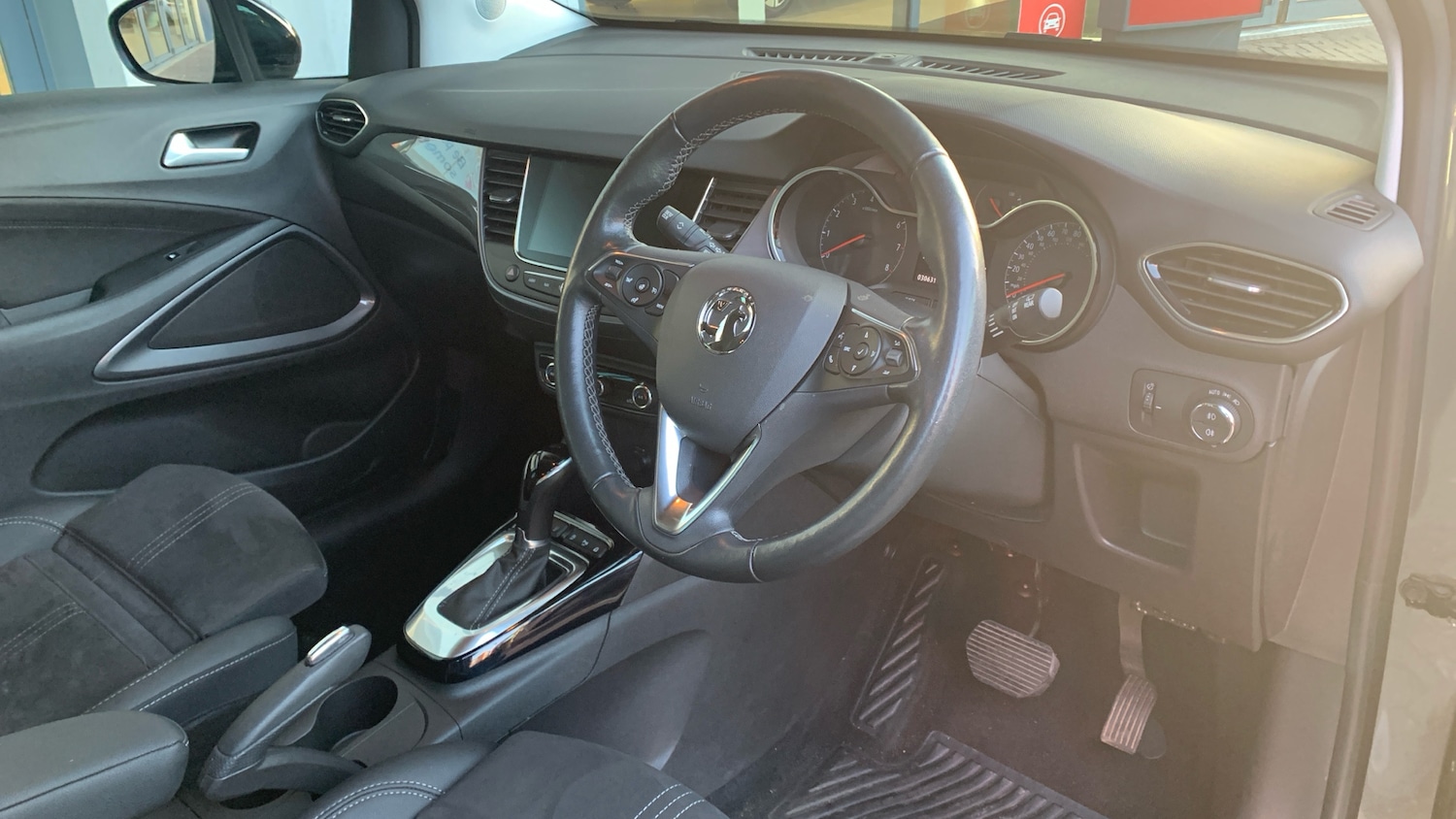 Used Vauxhall Crossland 2022 for sale - 76772588: Photo 11