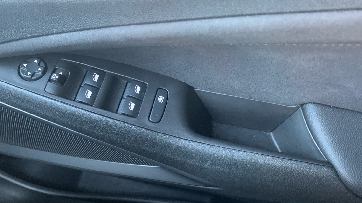 Used Vauxhall Crossland 2022 for sale - 76772588: Photo 22