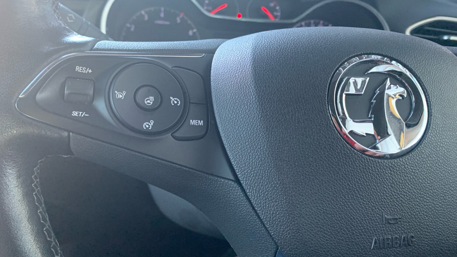 Used Vauxhall Crossland 2022 for sale - 76772588: Photo 23