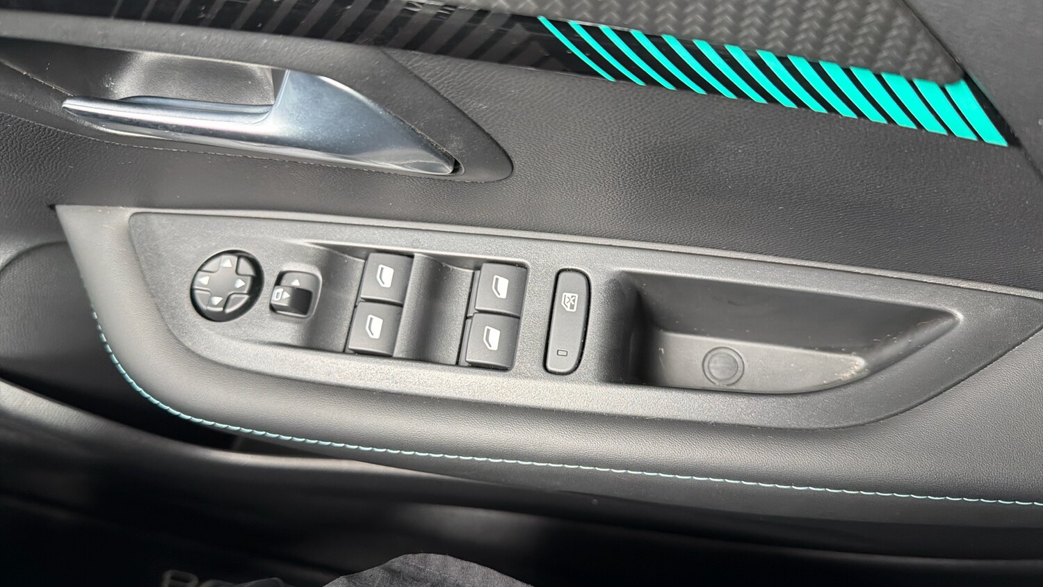 Used Peugeot 208 2023 for sale - 78205948: Photo 22