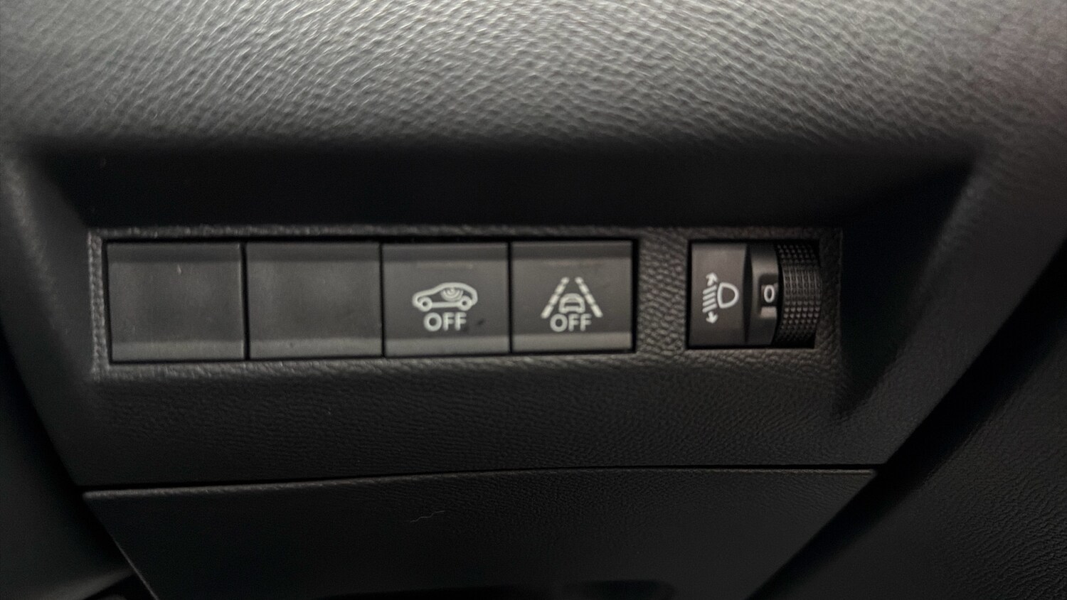 Used Peugeot 208 2023 for sale - 78205948: Photo 34