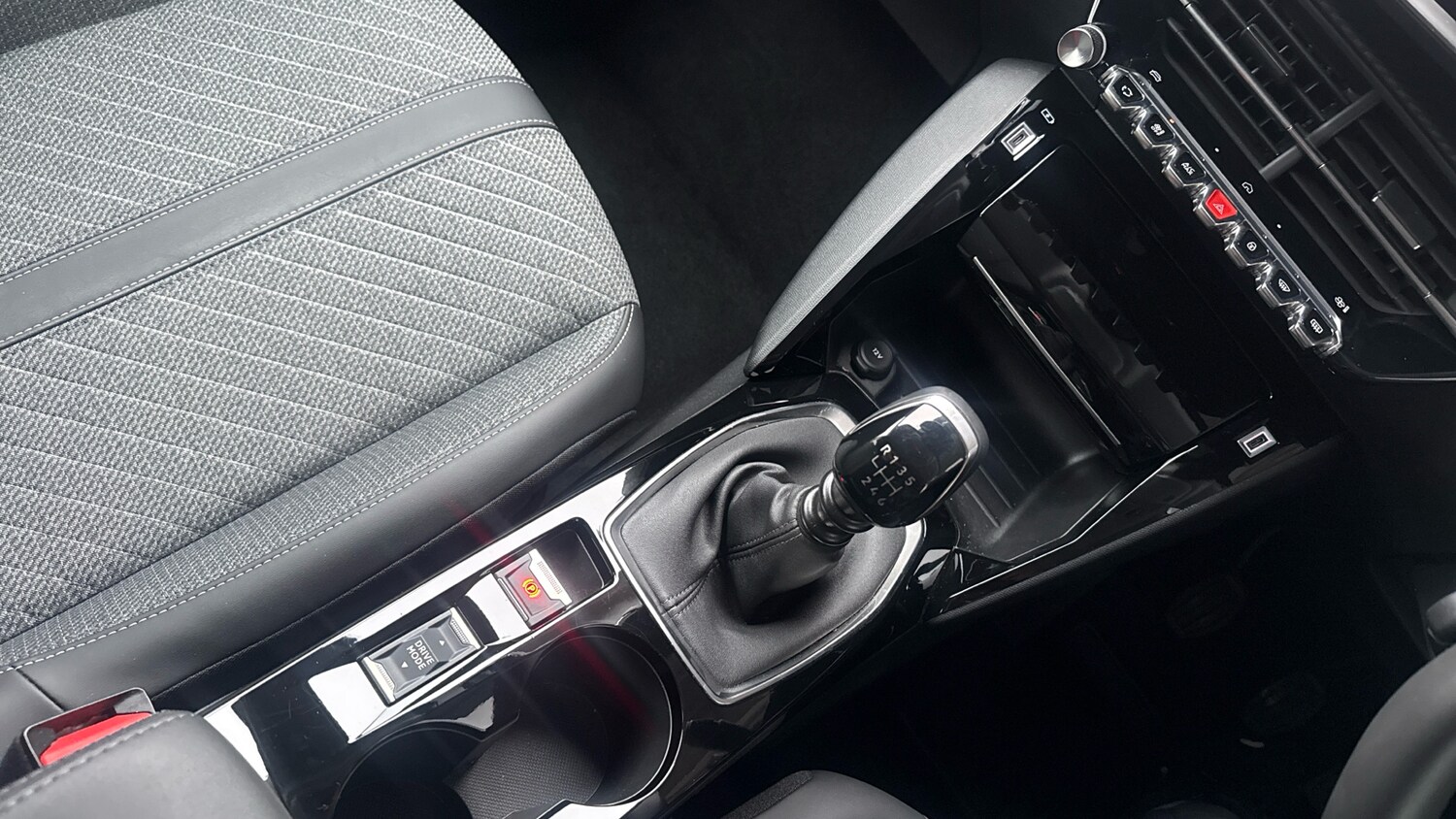 Used Peugeot 208 2025 for sale - 77840628: Photo 20